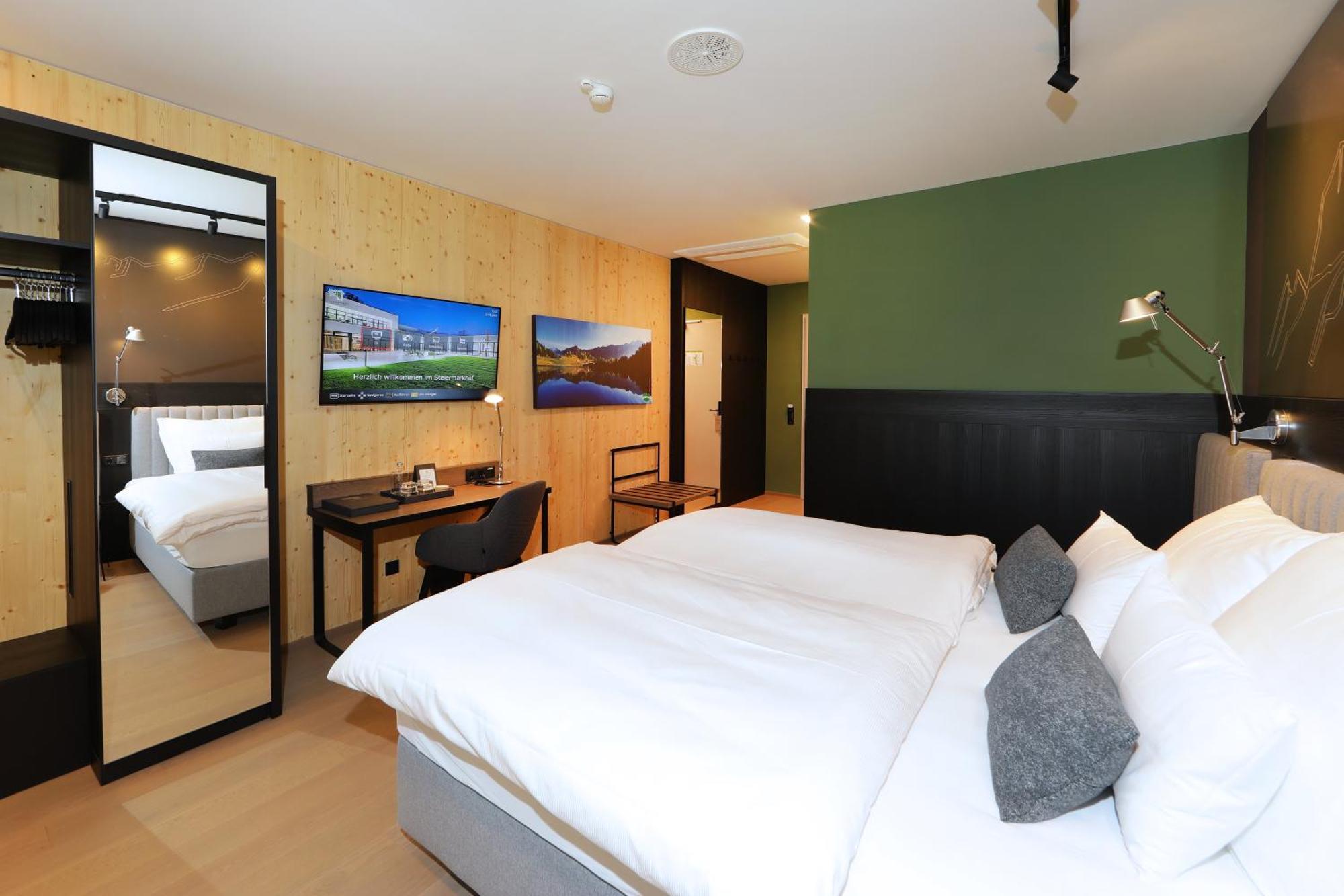 Hotel Steiermarkhof Graz - Aus Holz Gebaut, Von Huegeln Gekuesst المظهر الخارجي الصورة